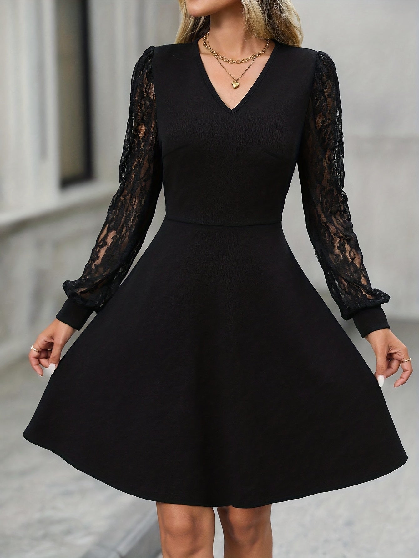 Vestido Elegante de Renda Preta para Mulheres com Mangas de Renda Contrastante e Cintura Marcada - Modelo A - Comprimento para Convidada de Casamento, Vestido de Festa Ajustado para Baile, Gala e Uso Durante Todo o Ano (Lavável na Máquina)