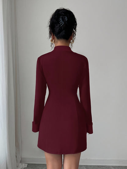 Vestido Curto Feminino de Outono Estilo Francês Elegante com Botões Duplos na Frente para Festas Noturnas/Encontros de Irmãs/Noite Fora/Encontros/Dia a Dia e Uso Diário