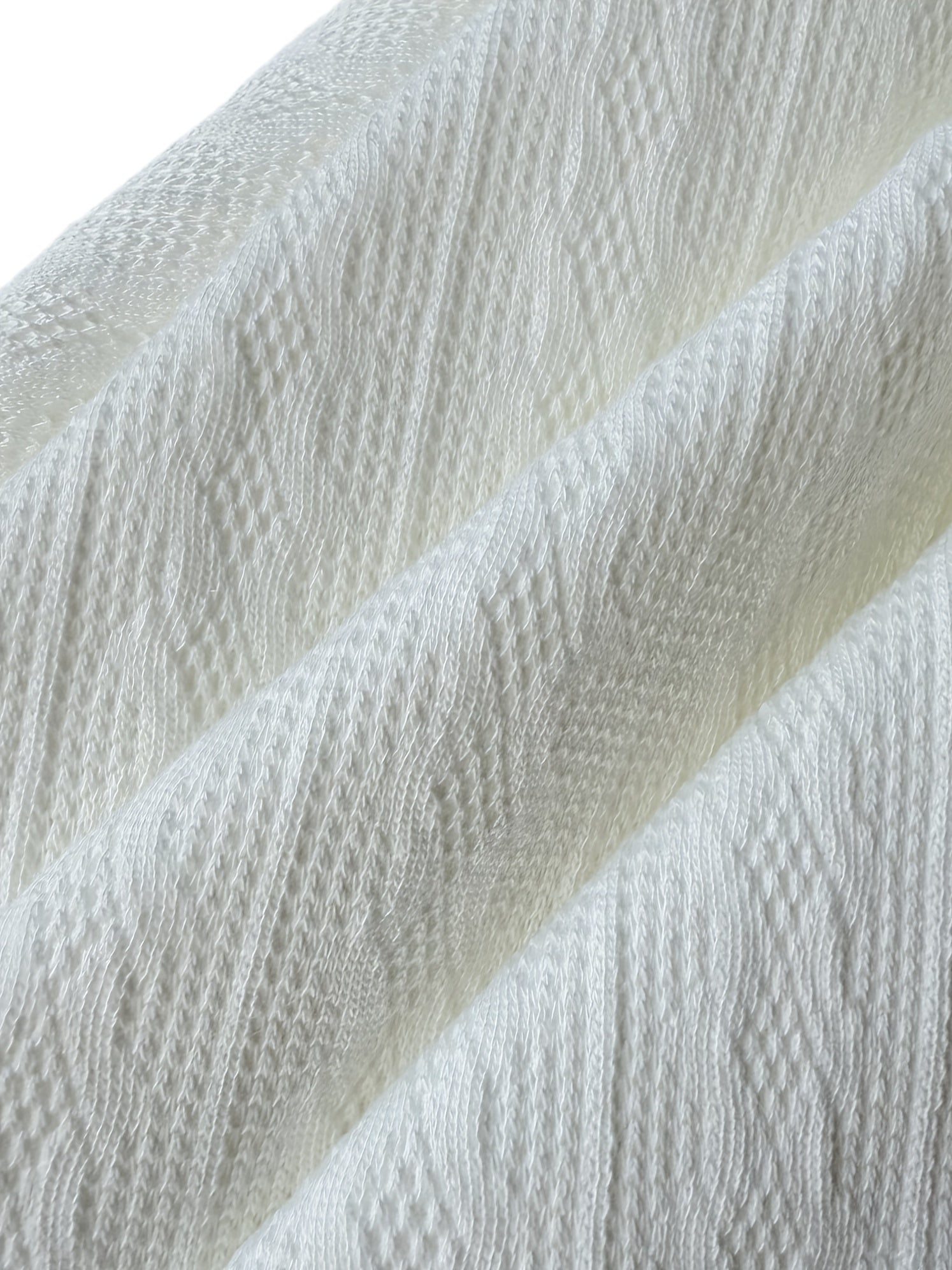 Capa de veludo elegante para mulheres - Casaco de inverno quente de pele sintética com capuz ajustável, mangas compridas e bolsos frontais para moda outono/inverno, roupa exterior aconchegante, moda aconchegante, estilo sofisticado, textura suave