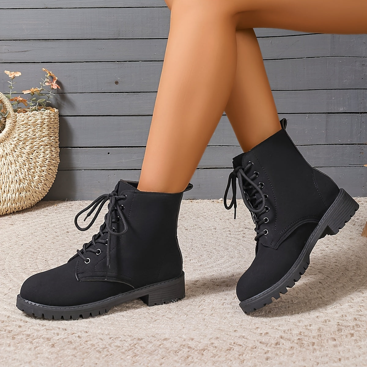 Women'S British Style Black High-Top Ankle Boots - Casual Winter Lace-Up Short Boots with Flat Rubber Sole, Round Toe & Fabric Upper for Casual Attire, Winter Boots, Round Toe Design, Durable Rubber Sole