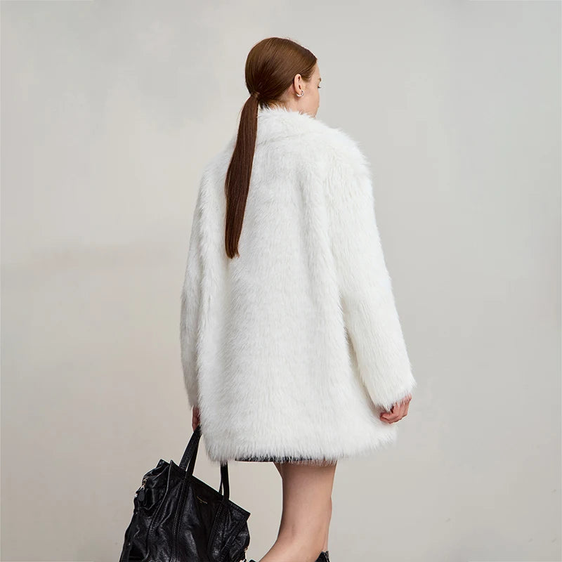 AMII Winter Fur Coat 2025 Autumn New Turn-Down Collar Versatile Coat Woman Long Sleeves Loose Casual Women's Outerwear 12554008