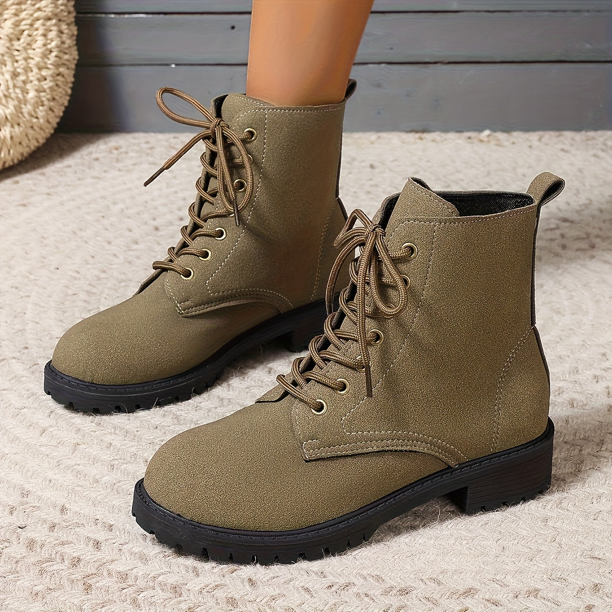 Women'S British Style Black High-Top Ankle Boots - Casual Winter Lace-Up Short Boots with Flat Rubber Sole, Round Toe & Fabric Upper for Casual Attire, Winter Boots, Round Toe Design, Durable Rubber Sole