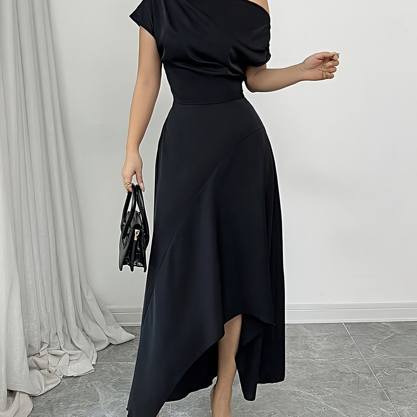 Elegant One-Shoulder Black Dress with Irregular Hem