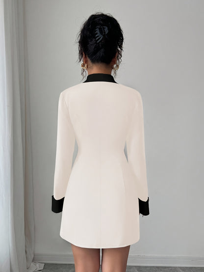 Vestido Curto Feminino de Outono Estilo Francês Elegante com Botões Duplos na Frente para Festas Noturnas/Encontros de Irmãs/Noite Fora/Encontros/Dia a Dia e Uso Diário