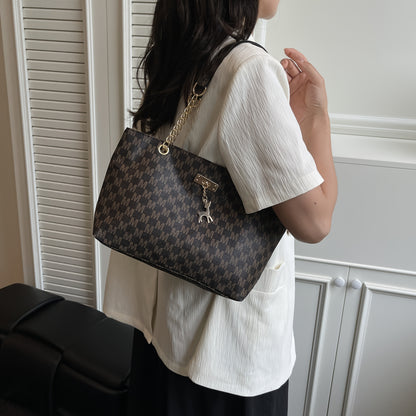 Elegant Ladies' Messenger Bag |, Buckle Closure, Multi-Functional for Commuting and Casual Professional Settings, Ideal Gift for Wife, Girlfriend, Sisters, or BFFs