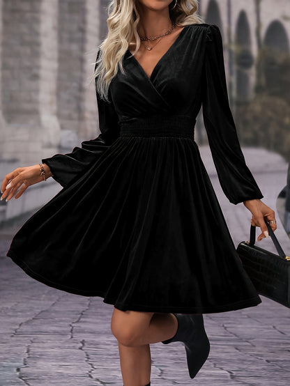 Nova Elegante E Elegante Vestido Assimétrico De Cor Sólida Com Decote Em V Para Mulheres Na Moda Europeia E Americana.